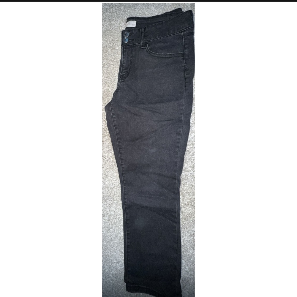 SO size 11 women’s capris